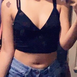 Fashion nova crop top